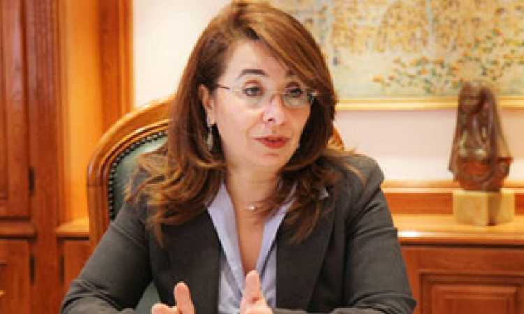 غادة والى