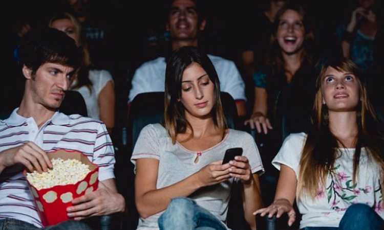 استخدام الهاتف فى السينما