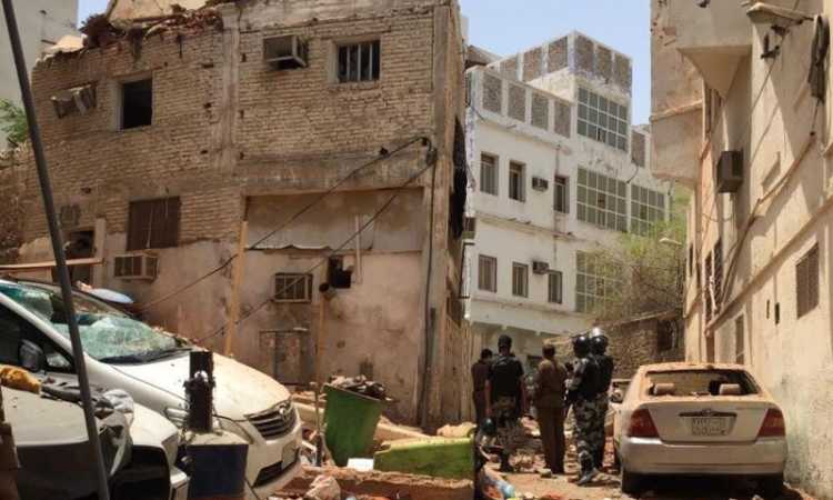 آثار انفجار فى السعودية