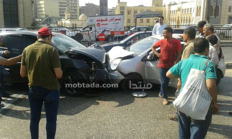 إصابة شخصين فى تصادم على كوبرى أكتوبر
