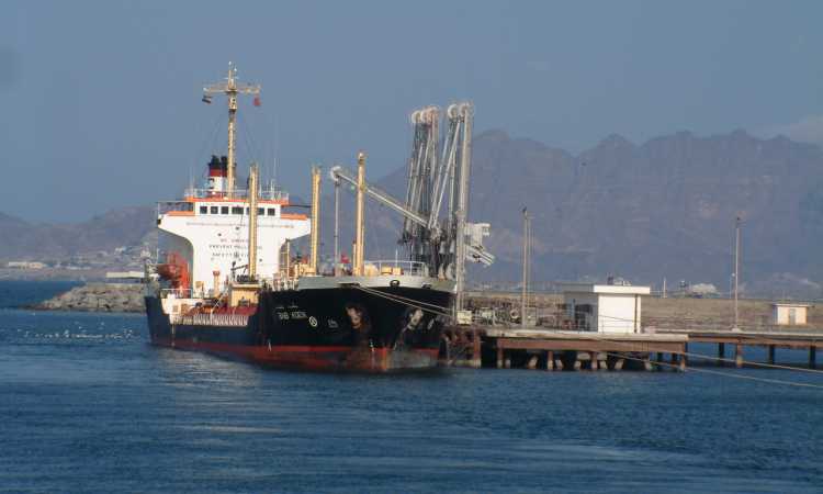 ميناء الحديدة اليمنى