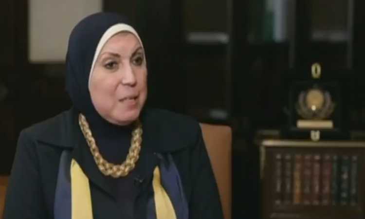 نيفين جامع 