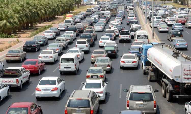 كثافات مرورية بالخليج