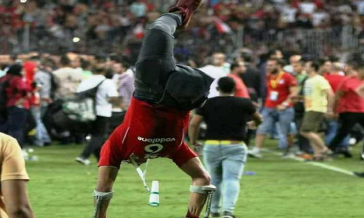 المشجع المصاب ببتر فى القدم