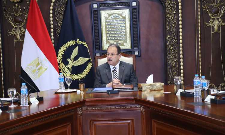 اللواء مجدى عبد الغفار وزير الداخلية