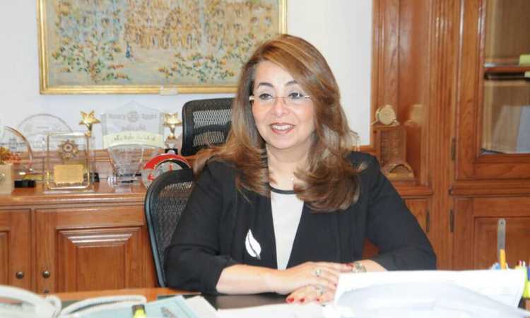 غادة والى