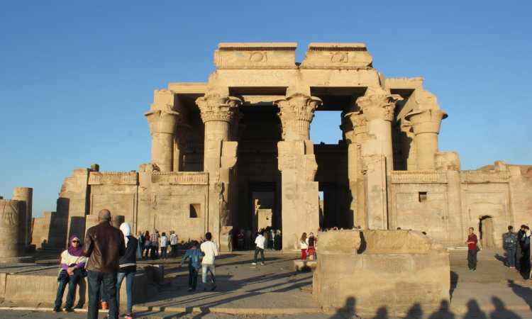 معبد كوم امبو