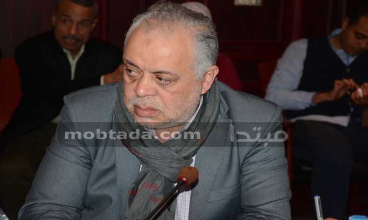 أشرف زكى