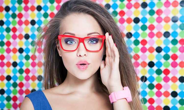 ماكياج العيون مع النظارة الطبية