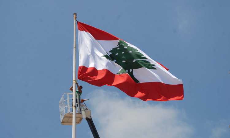 علم لبنان