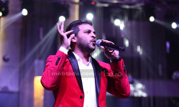محمد رشاد يشعل حفل رأس السنة فى الإسكندرية