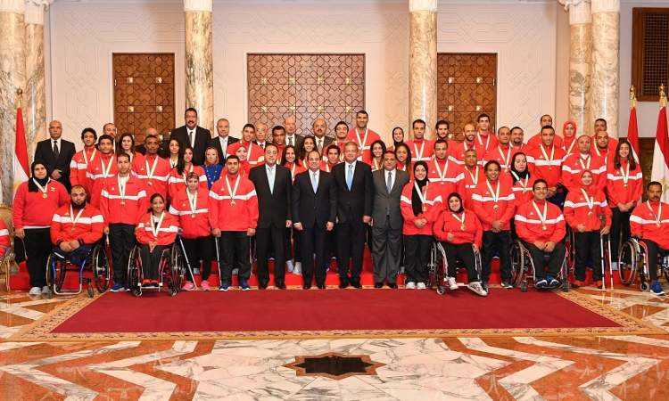 الرئيس يكرم أبطال مصر