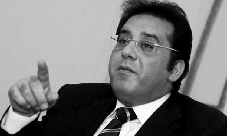 أيمن نور