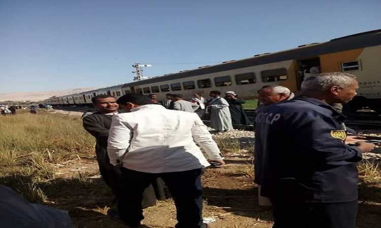 حريق فى جرار قطار بالأقصر