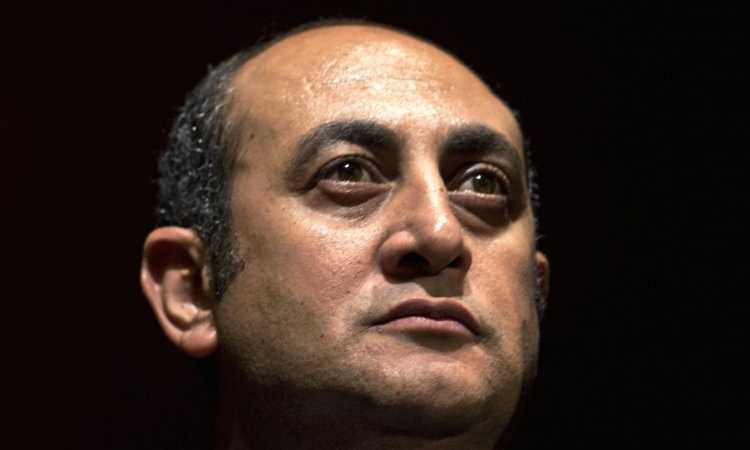 خالد على