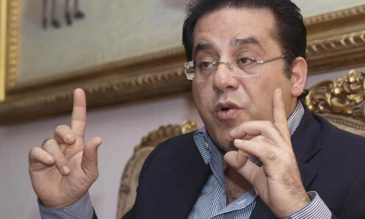 أيمن نور