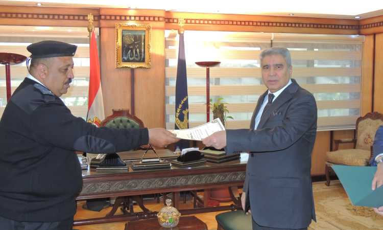 مدير شرطة النقل خلال التكريم