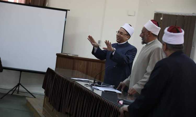 الأمين العام لمجمع البحوث الإسلامية 