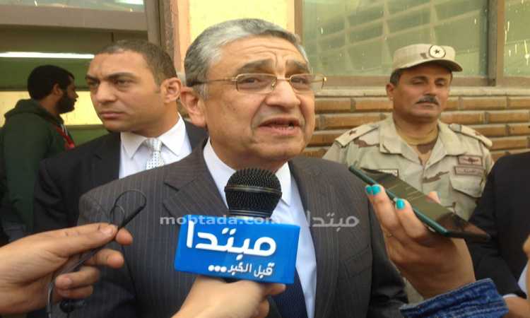 وزير الكهرباء