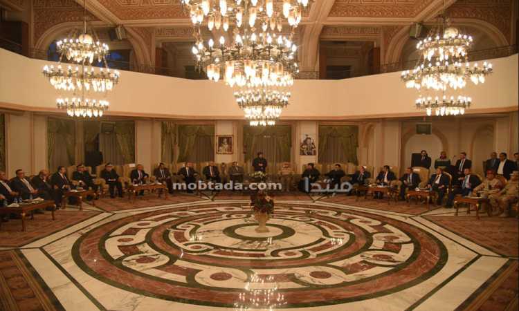 الاحتفال بعيد القيامة من داخل الكنيسة المرقسية بالإسكندرية 