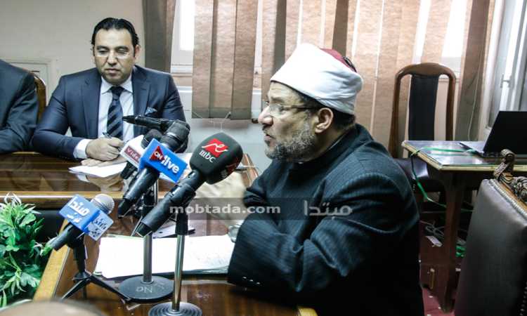 وزير الأوقاف خلال المؤتمر الصحفى
