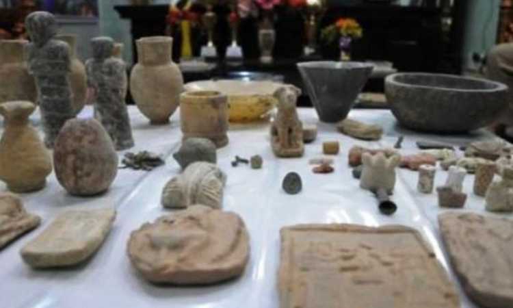 قطع أثرية من العراق