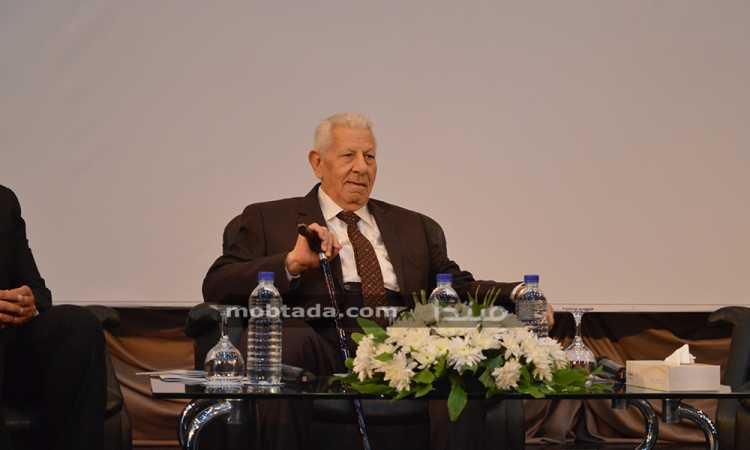 مكرم محمد أحمد
