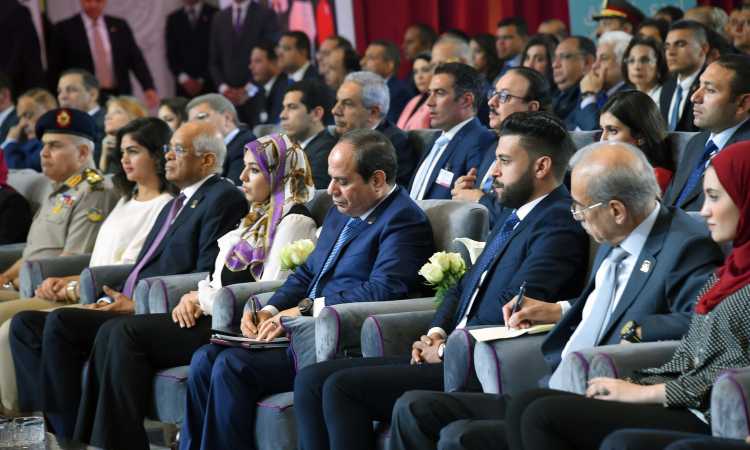 الرئيس السيسى فى المؤتمر الخامس للشباب