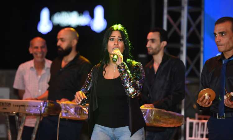 منة عطية 