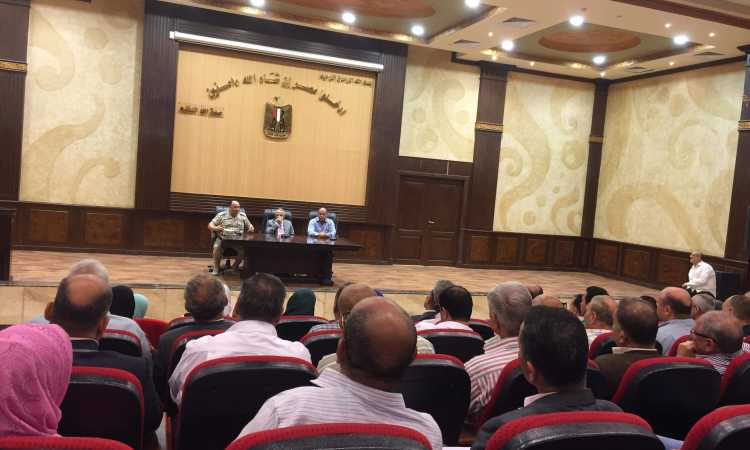 محافظ شمال سيناء خلال المؤتمر