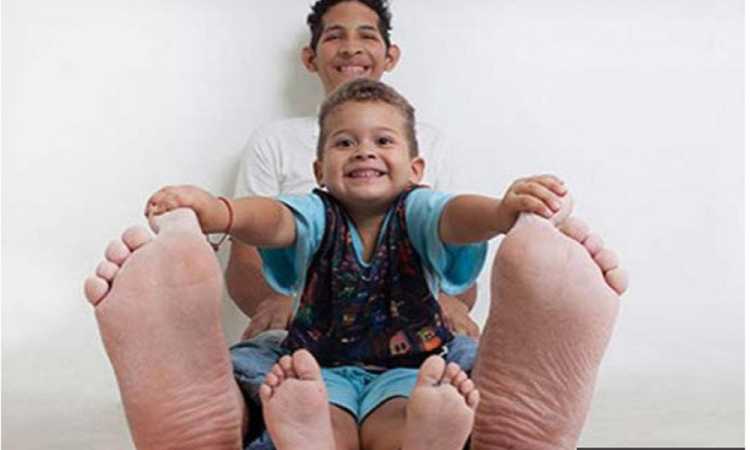 صاحب أكبر قدم على كوكب الأرض 