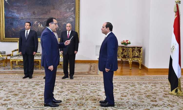 مصطفى مدبولى يؤدى اليمين الدستورية 