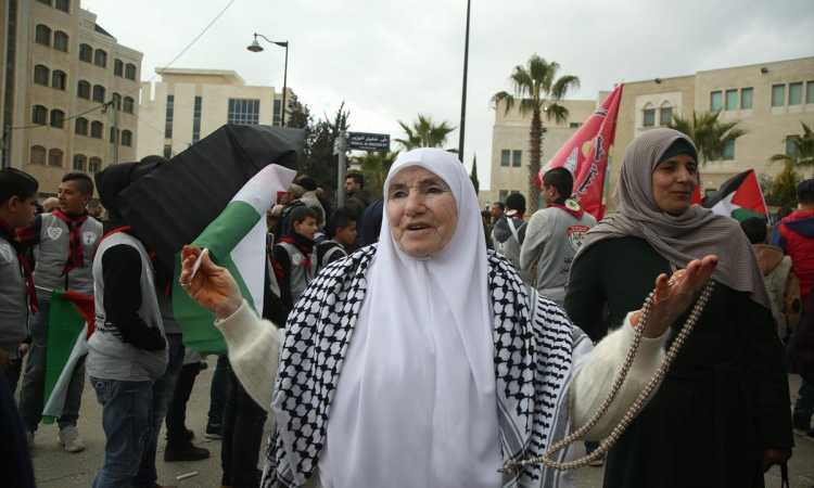 فلسطينيون لاجئون