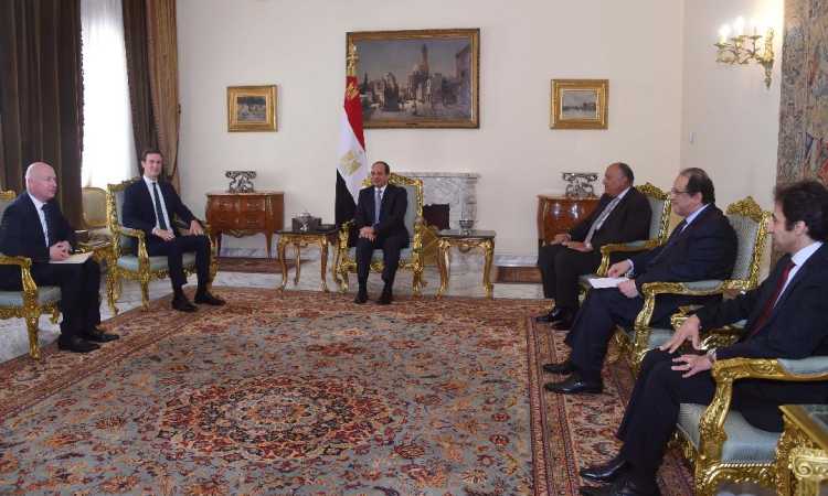 السيسي يستقبل مستشار ترامب