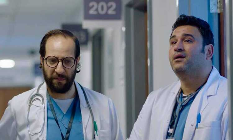 أحمد أمين وأكرم حسنى