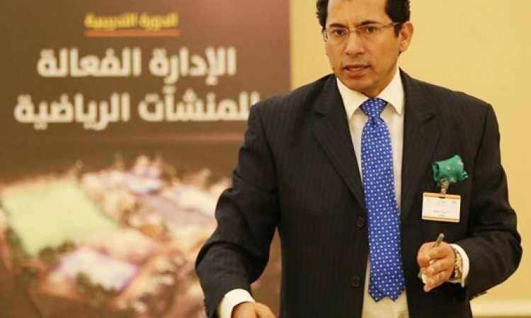 الدكتور أشرف صبحى وزير الشباب والرياضة