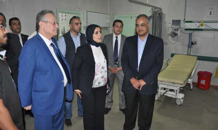 وزيرة الصحة فى جولة تفقدية - أرشيفية