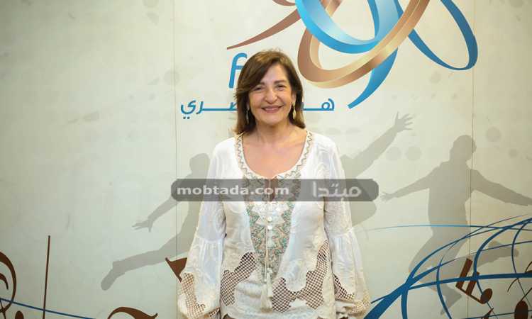 ليلى عز العرب