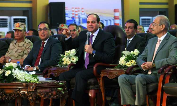 الرئيس خلال حفل الافتتاح