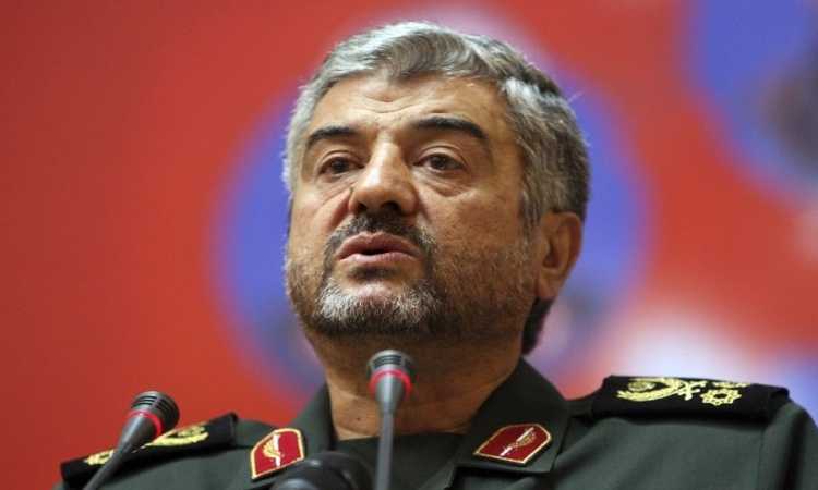 قائد الحرس الثورى الإيرانى، اللواء محمد على جعفرى