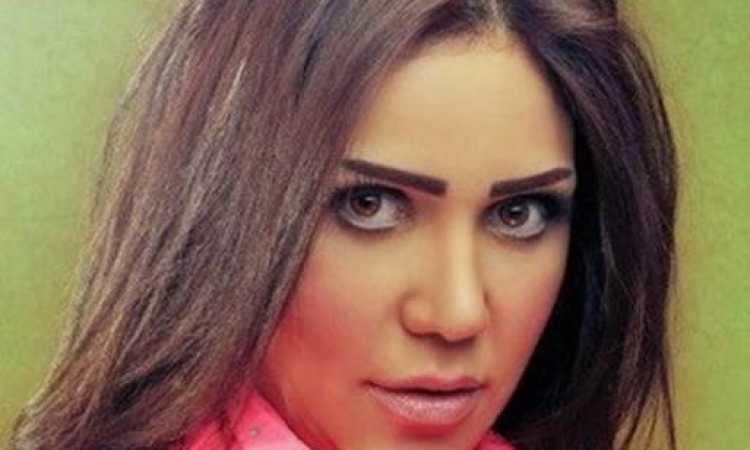  إيناس عز الدين