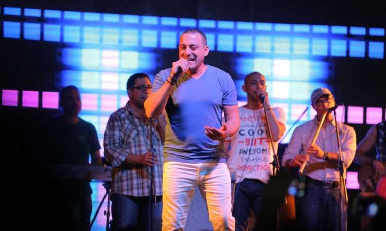 المطرب محمد دياب