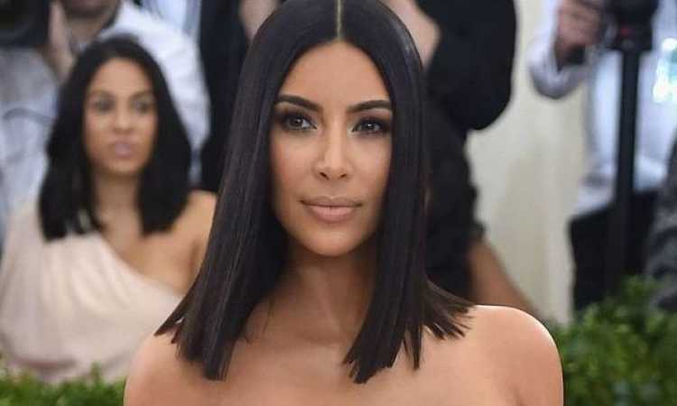  كيم كارداشيان