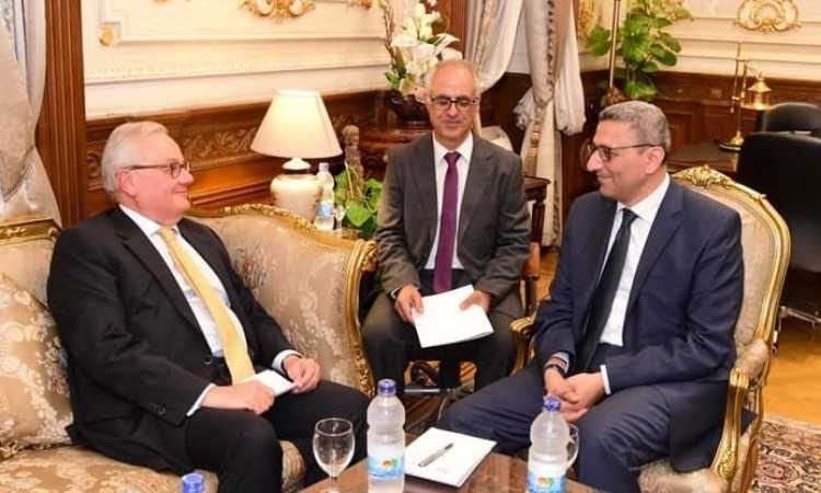 أمين عام البرلمان والسفير الإيطالى