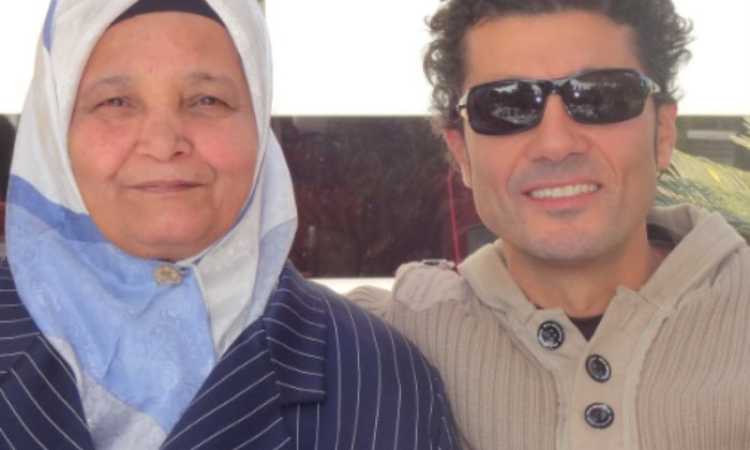 خالد النبوى ووالدته