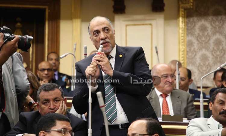 الدكتور عبد الهادى القصبى