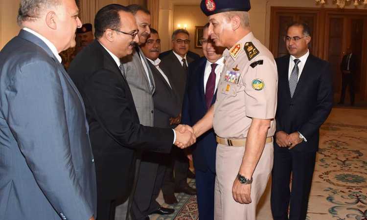 وزير الدفاع يستقبل النواب