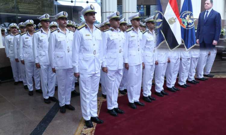 طلاب كلية الشرطة