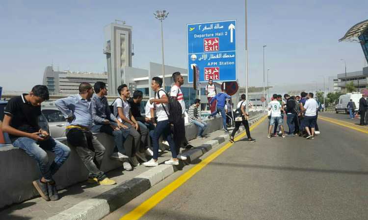 جماهير الزمالك بالمطار