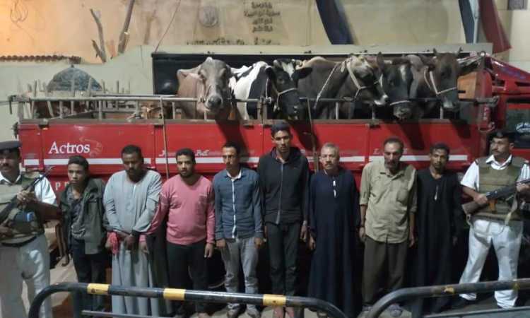 المتهمين
